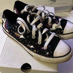 Converse girls shoes